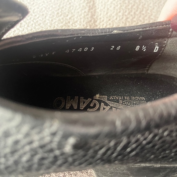 Salvatore Ferragamo pebbled leather Slip-On Leather Loafer black 8.5 - Picture 7 of 12